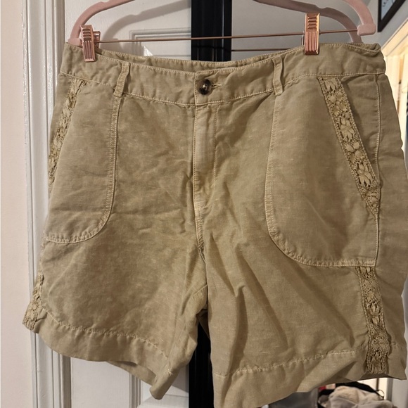 Coldwater creek size 14 linen shorts with lace trim - Picture 1 of 4